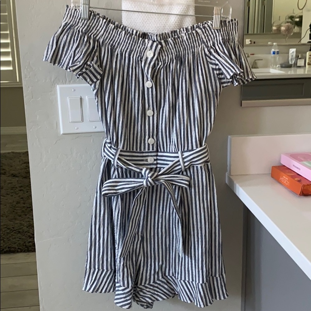 ZARA seer sucker short romper